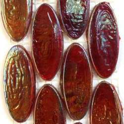 Calissons de verre irrisés bordeaux